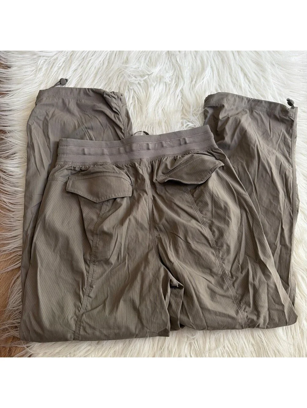 Lululemon Dance Studio Relaxed-Fit Mid-Rise Cropped Pant 25” size. XXS